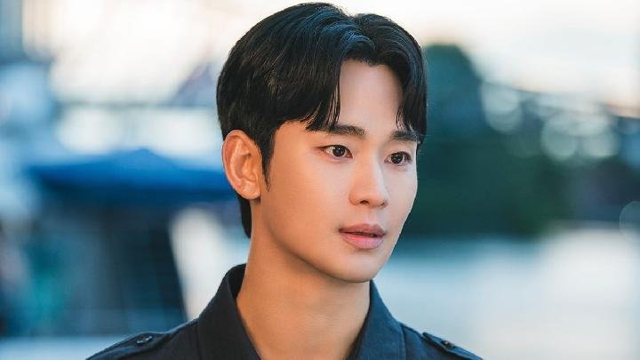 Kim Soo Hyun Terlibat pada Perdagangan Barang Palsu dalam tempat Drama Knock-Off