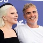 Lady Gaga lalu Joaquin Phoenix Hadiri Penayangan Joker: Folie a Deux pada Venice Film Festival