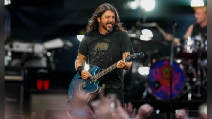 Vokalis Foo Fighters, Dave Grohl Umumkan Kelahiran Anak pada Luar Pernikahannya dengan Jordyn Blum