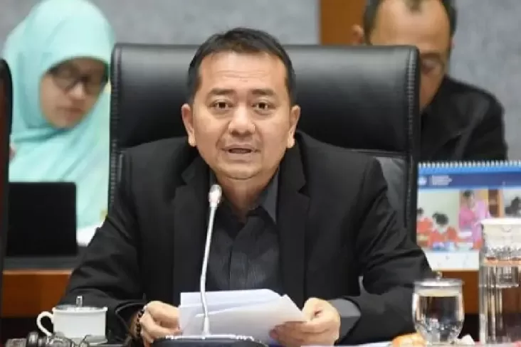 Komisi V DPR Minta pemerintahan Berani Turunkan Tiket Pesawat