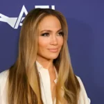 Baru Cerai dari Ben Affleck, Jennifer Lopez Dirumorkan Dekat dengan Kevin Costner