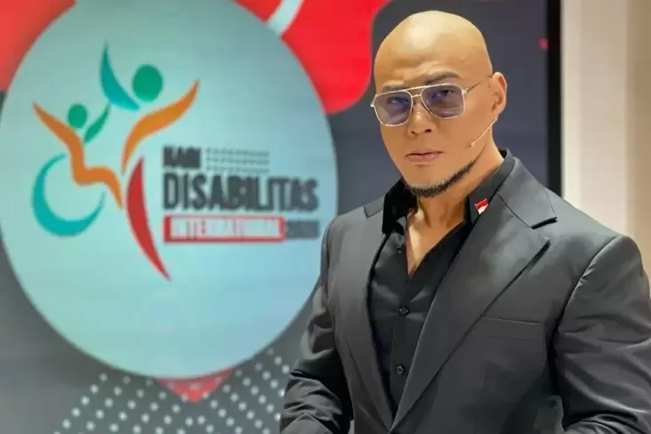 Deddy Corbuzier Sentil Anak Sekolah yang digunakan dimaksud Sebut Ayam MBG Tak Enak: Sekaya Apa Ente?