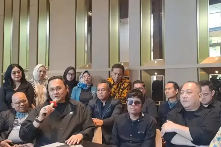 Donasi Agus Salim Disalurkan ke Korban Bencana Alam, Farhat Abbas: Publik NTT Tidak Mau Menerima