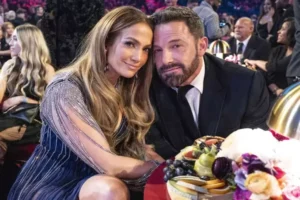 Jennifer Lopez lalu Ben Affleck Resmi Bercerai, Akhiri Kisah Cinta Penuh Liku