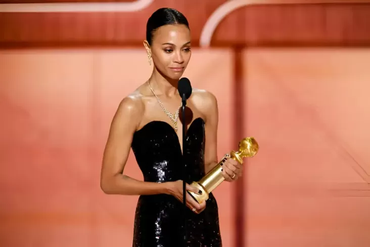 Zoe Saldana Raih Golden Globe Pertama Berkat Perannya pada Emilia Perez